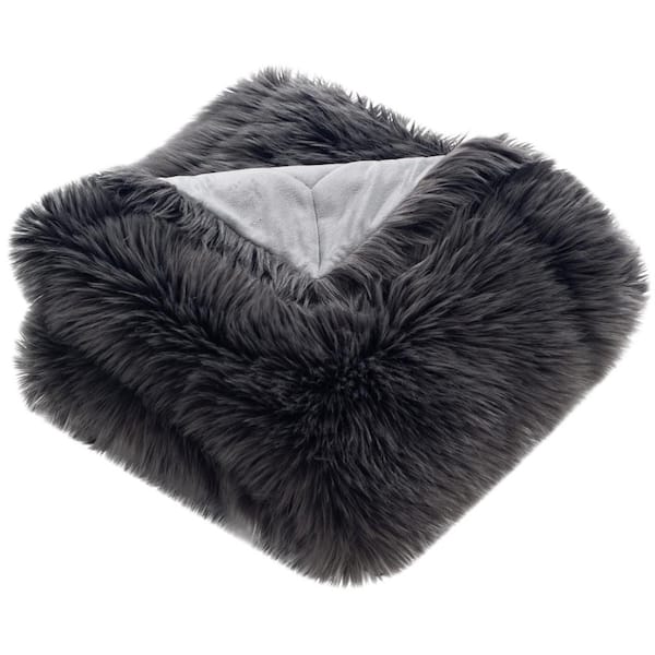 SAFAVIEH Faux Gray Shadow Fox Dark Gray Throw Blanket