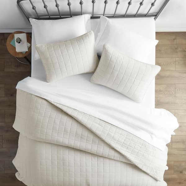 Becky Cameron Square Ivory Queen Performance Quilted Coverlet Set