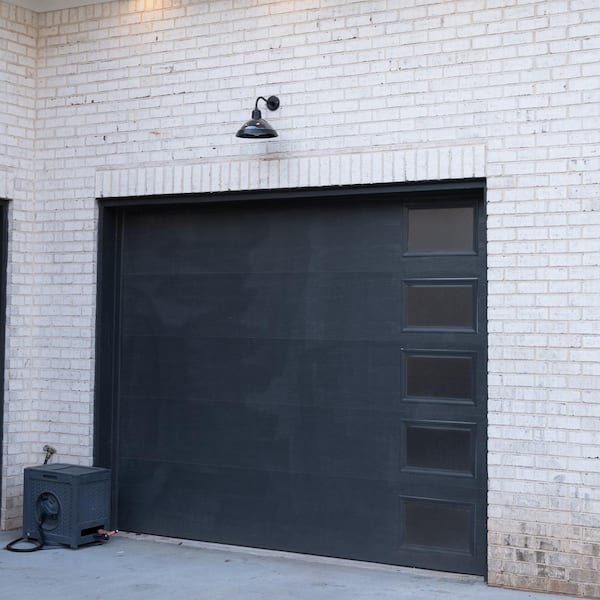 GAMA SONIC Carriage Black Dusk to Dawn Outdoor Solar Barn Light