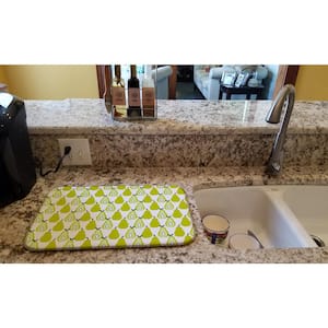 14 in. x 21 in. Pears on White Dish Drying Mat