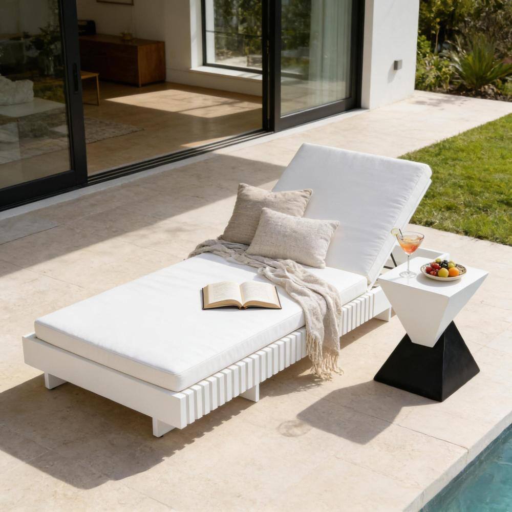 White Acacia Solid Wood Outdoor Chaise Lounge with Cream Water Repellent Cushion 400lbs Capacity Modern