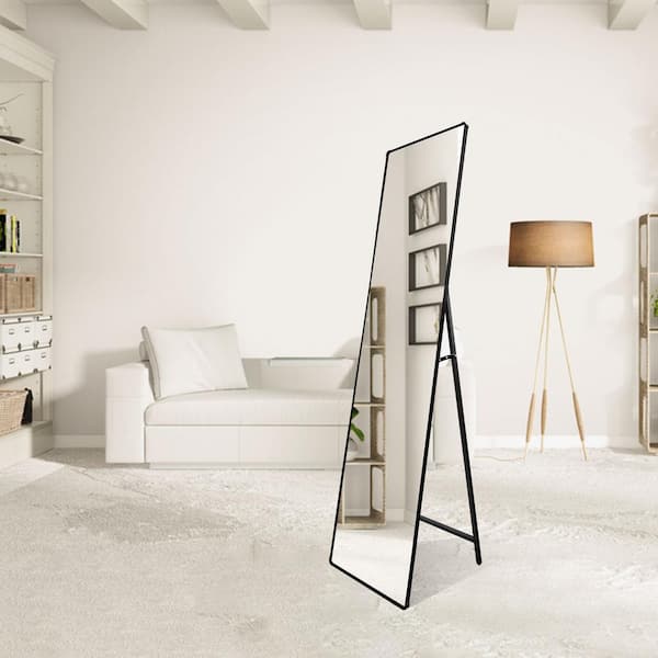 Carmen Small Round Mirror, Details Comforts for the Home