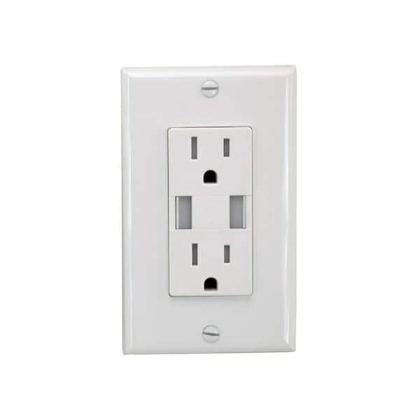 HomeSelects 15 Amp 125-Volt Tamper Resistant Combination Duplex Receptacle and Smart Chip USB Charger, White