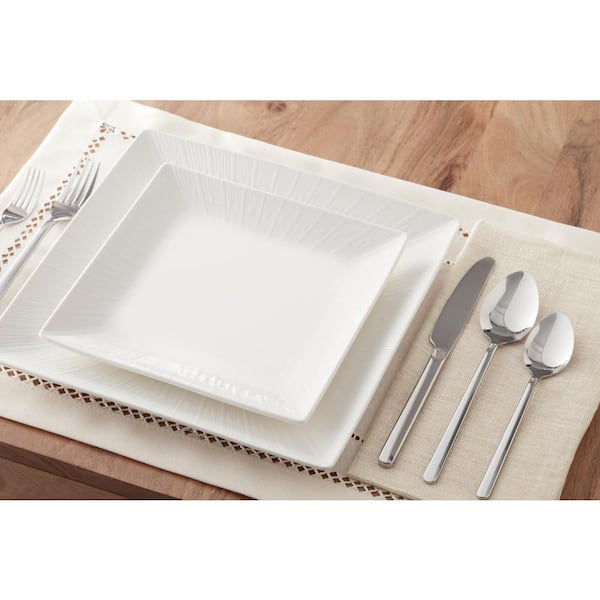 Q Squared Provence 20pc Set in White | 5.25 x 5.25 x 9 | Lord & Taylor