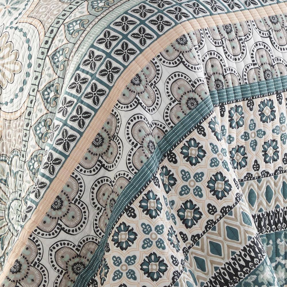 Addie Blue and Pink Cotton Reversible Full Quilt Set