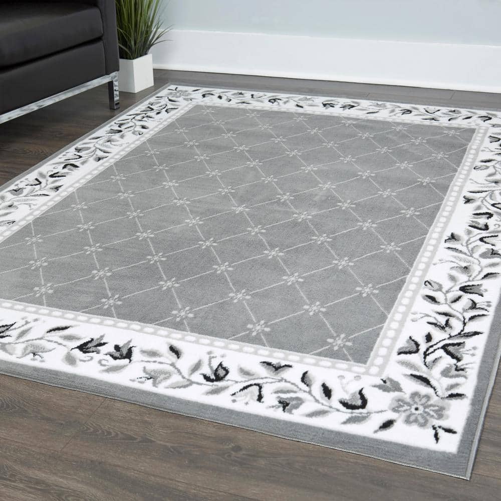 Grey and Ivory Rectangular Traditional Floral Area Rug