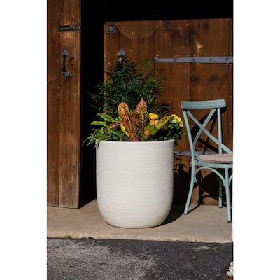 white resin planter pots