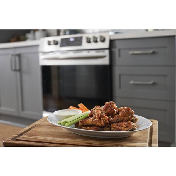 frigidaire gallery fgeh3047vf 30 inch electric range with air fry