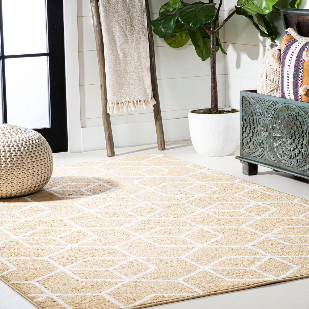 Mid-Century Geometric Gold and White 4' x 6' Area Rug