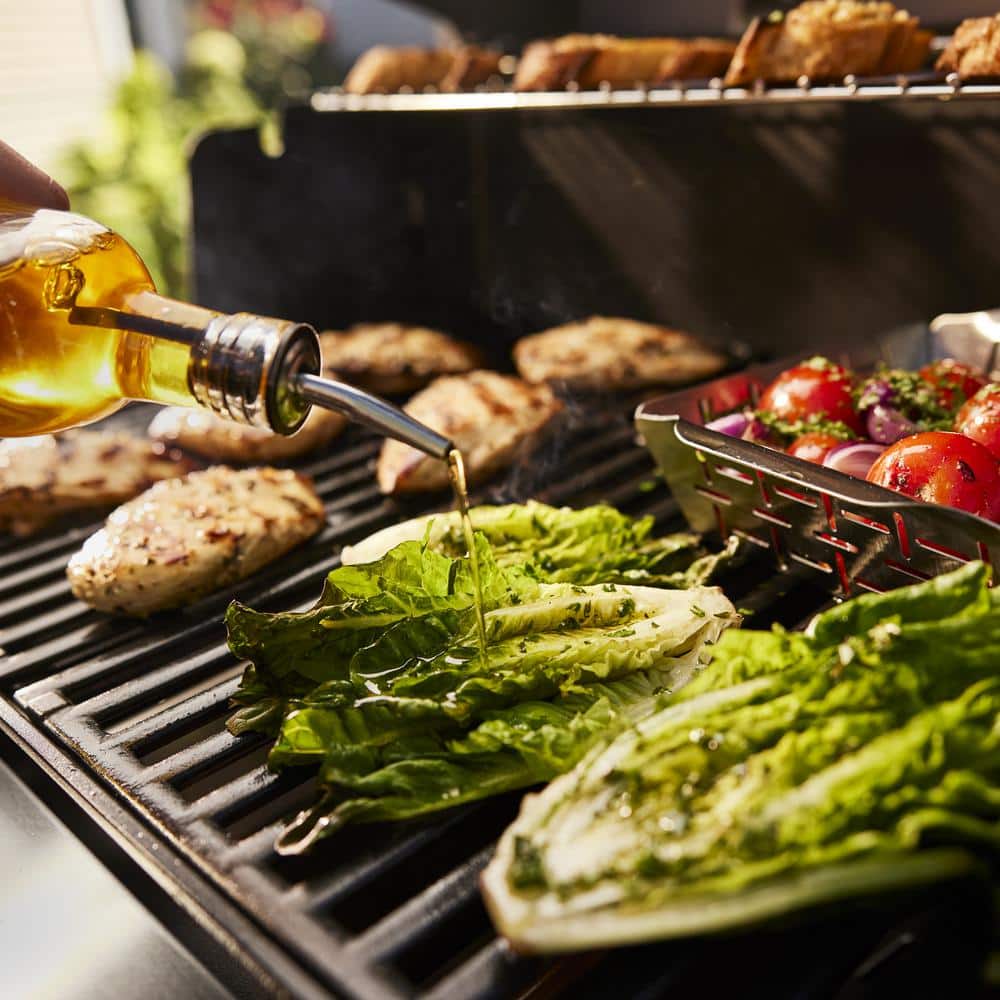 Genesis E-415 Black Porcelain-Enamel 4-Burner Gas Grill