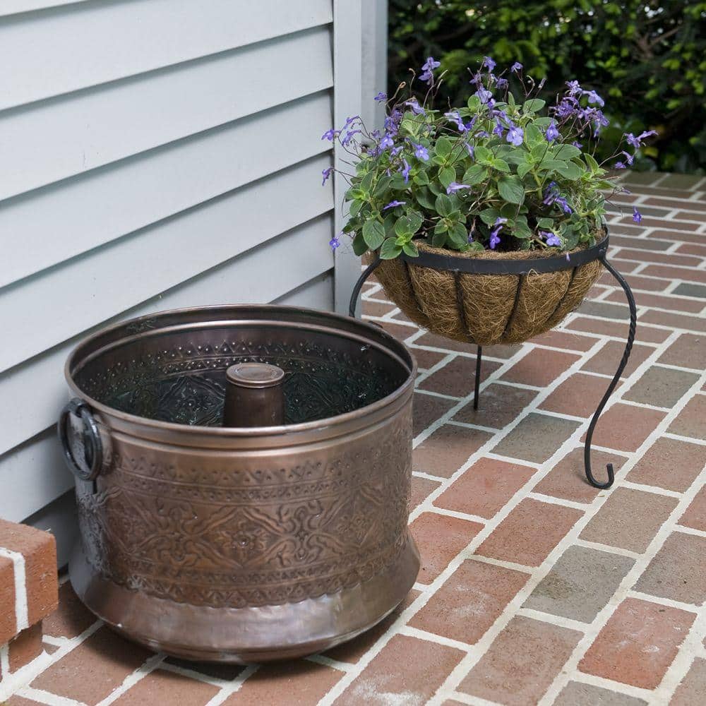 Antique Bronze Embossed Metal Hose Holder with Drain Holes