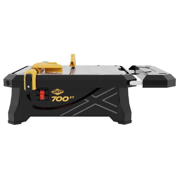 QEP 700XT 3/4 HP Wet Tile Saw with 7 in 