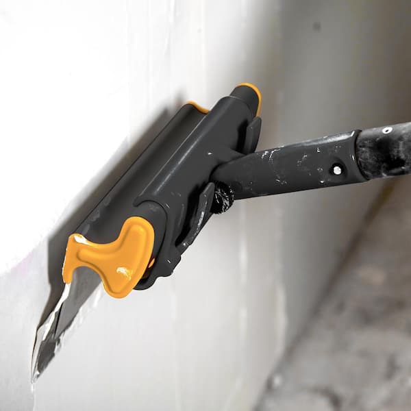 DEWALT 10/24/32 in. Aluminum-Body Skimming Blades, 37-63 in. Handle and Adapter