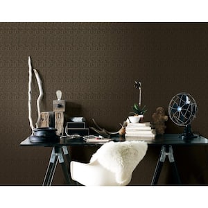 Boutique Collection Bronze/Black Shimmery Geometric Maze Non-Pasted Paper on Non-Woven Wallpaper Roll