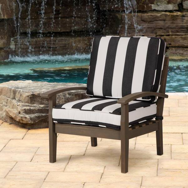 sunbrella classic chair cushion