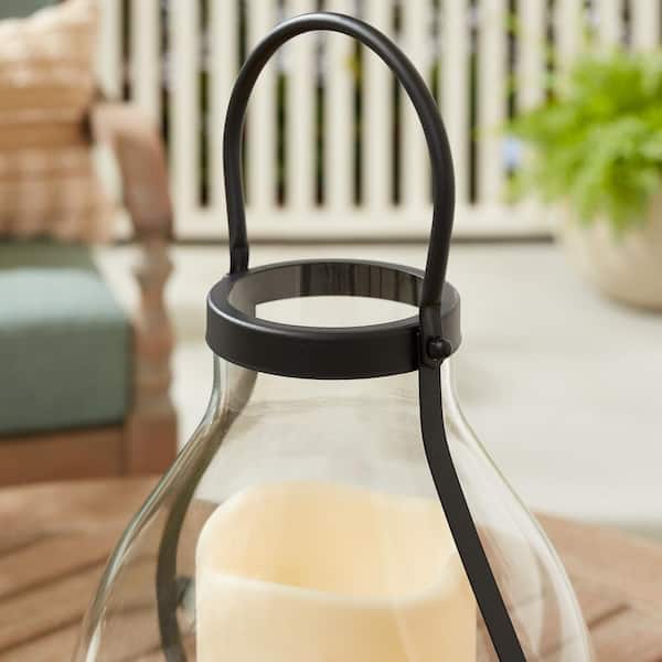 https://images.thdstatic.com/productImages/b4dcdfb2-a001-4beb-aa99-a4301c1e305e/svn/clear-hampton-bay-outdoor-lanterns-38538hd-a0_600.jpg