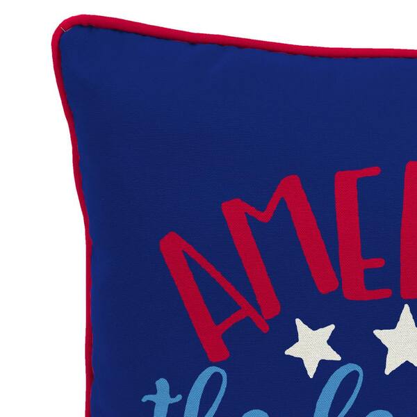 https://images.thdstatic.com/productImages/b4ee89c0-9eff-5551-87e6-213258a2fe4a/svn/teamson-kids-outdoor-throw-pillows-9777pk1-844r-77_600.jpg