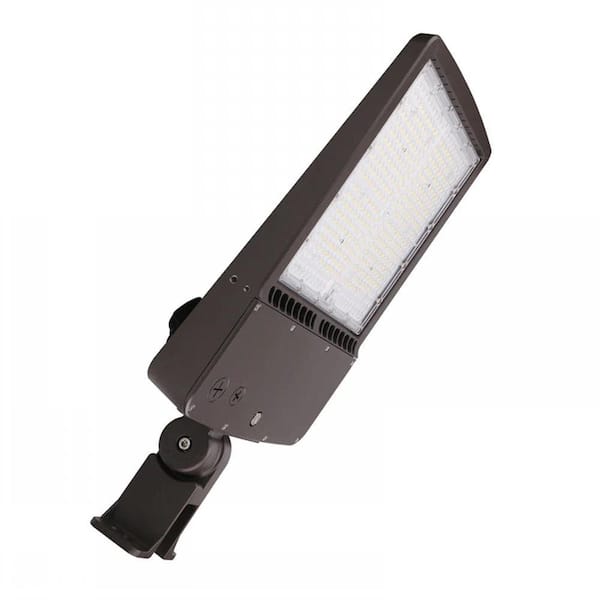 BEYOND LED TECHNOLOGY Polar 300-Watt Equivalent 42000 Lumen 150 Degree Bronze LED Flood Light
