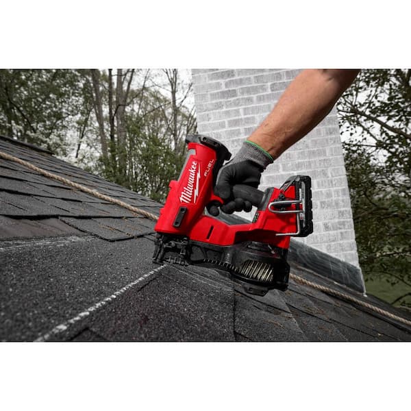 Milwaukee M18 FUEL 18 Volt Lithium Ion Brushless Cordless Coil Roofing Nailer Tool Only 2909 20 The Home Depot