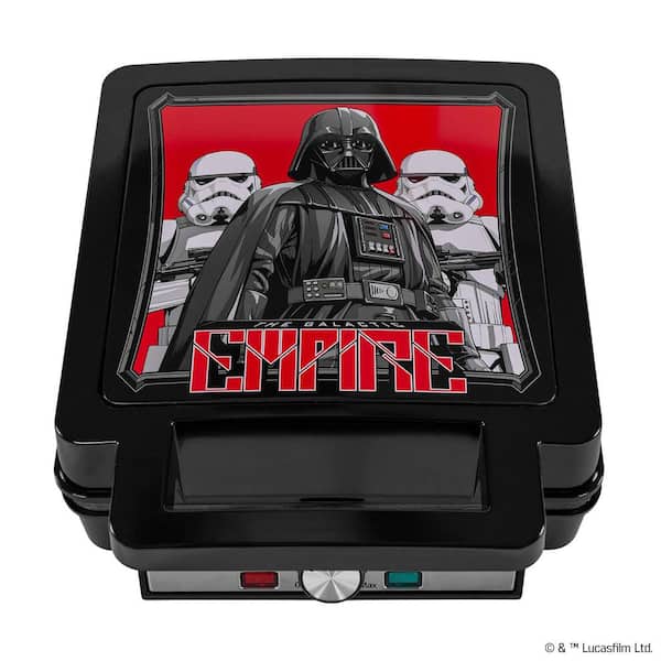 Uncanny Brands 1200 Watt Star Wars Darth Vader and Stormtrooper Deluxe Black American Waffle Maker