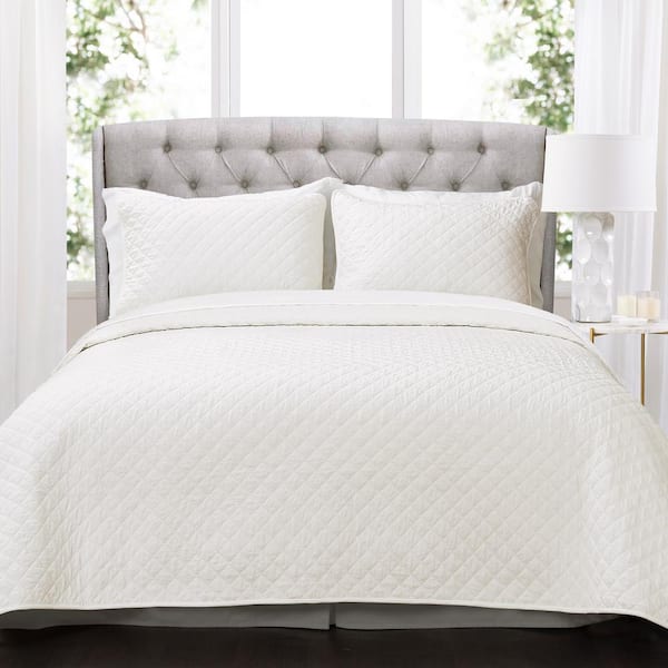 Lush Decor Ava Diamond Oversized Cotton Quilt White 3-Piece Full/Queen ...