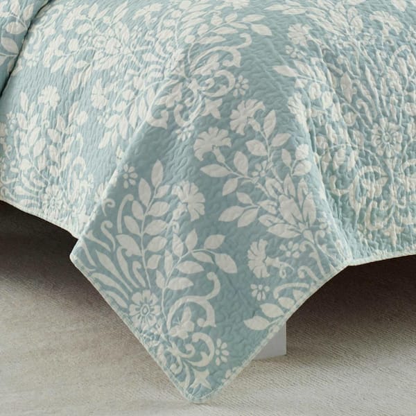  Laura Ashley King Size Quilt Set Cotton Reversible Bedding with  Matching Shams, Ideal for All Seasons & Pre-Washed for Added Softness,  Breeze Blue : Home & Kitchen