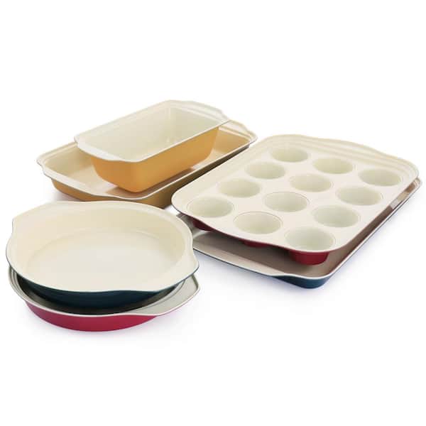 Bakeware Sets: Assorted Baking Pans