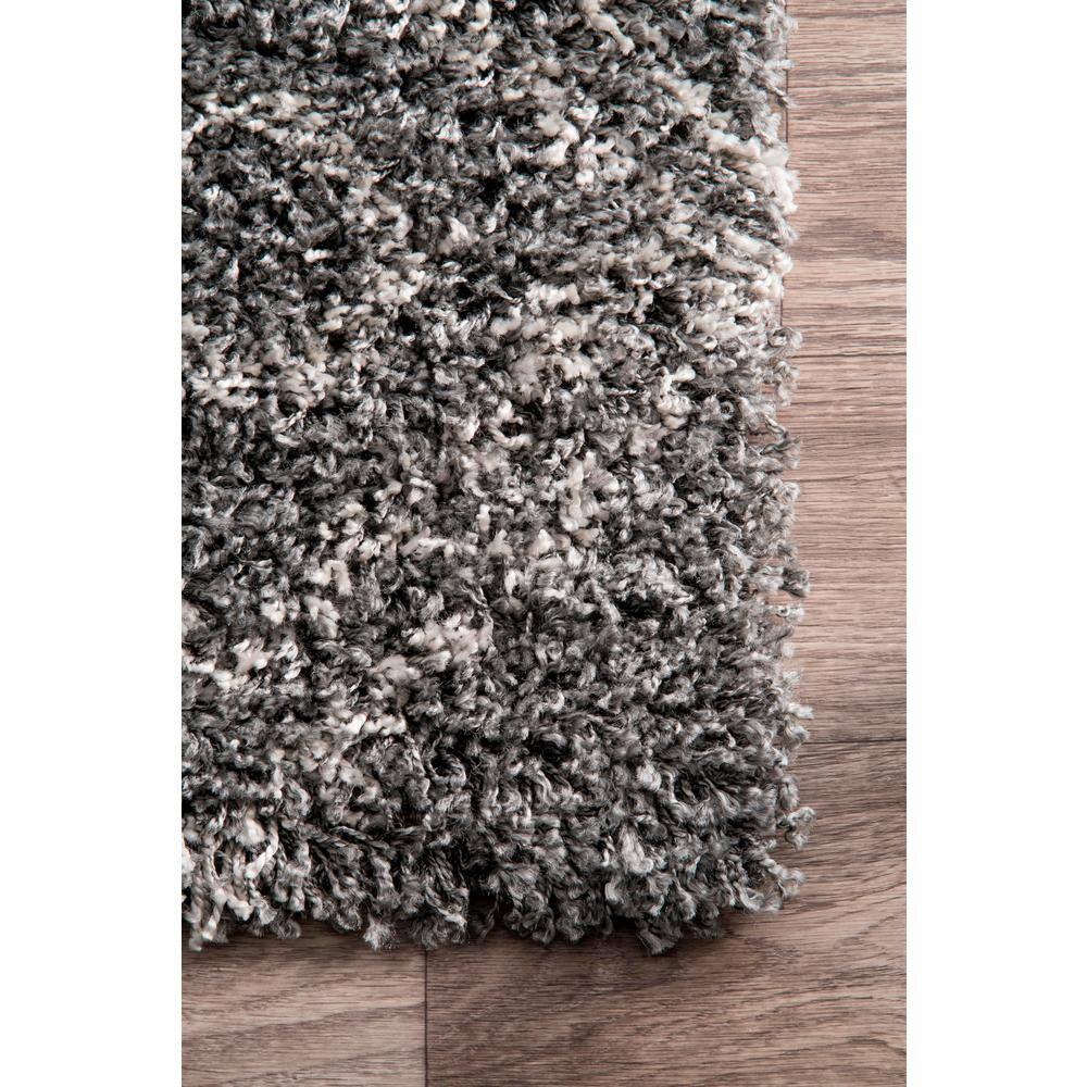Handmade Gray Synthetic 8' x 10' Easy-Care Shag Rug