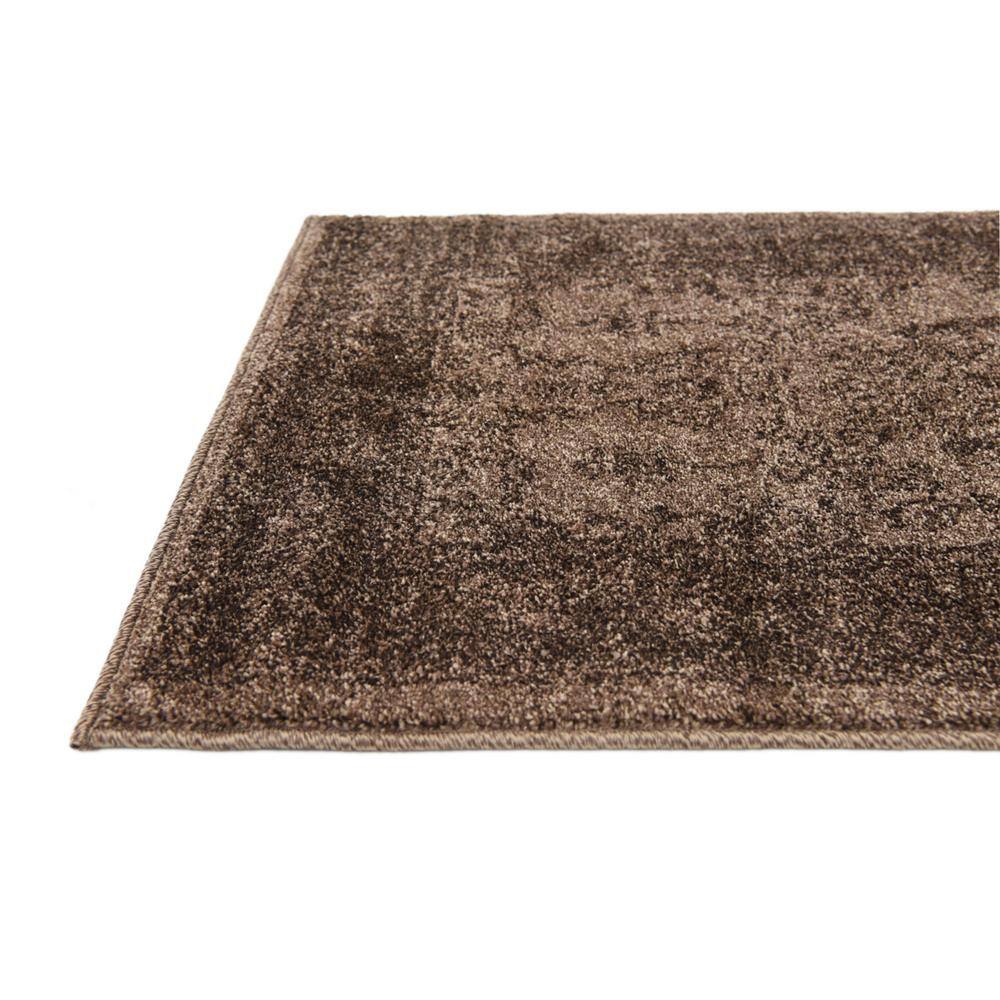 Classic Floral Brown Synthetic 6' Indoor Runner Rug