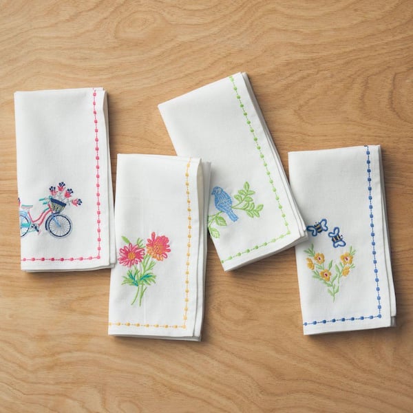 Company Cotton Arienna Embroidered Multi 19 in. x 19 in. Napkin (Set of 4)