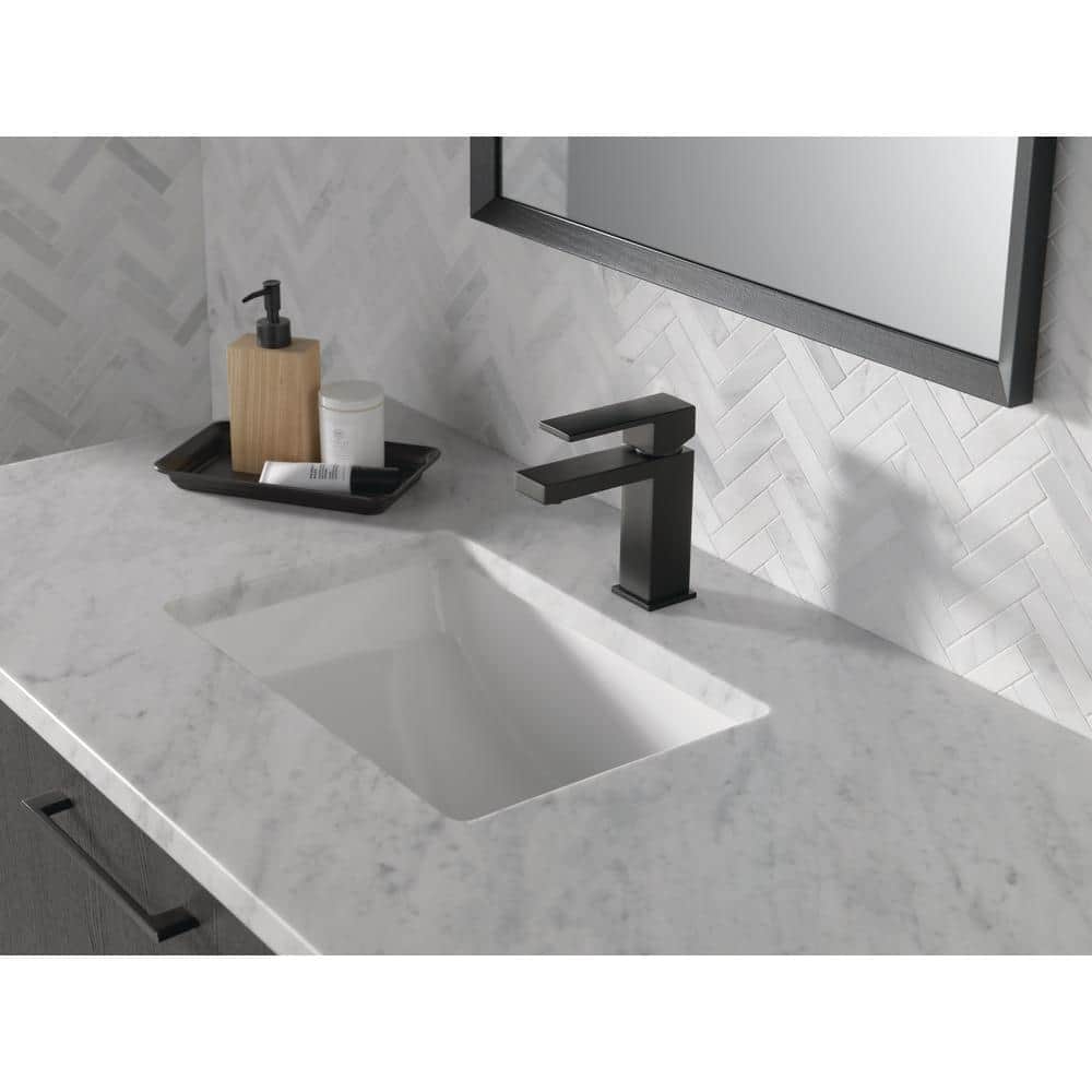 Modern Single Hole Black Brass Bathroom Faucet with Ceramic Disc Valve