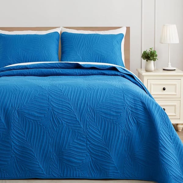 3-Piece Royal Blue Polyester Queen All Seasons Quilt Set - With Leaf Pattern