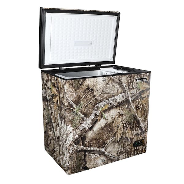 Realtree 7.0 cu. ft. Manual Defrost Chest Freezer in Camouflage