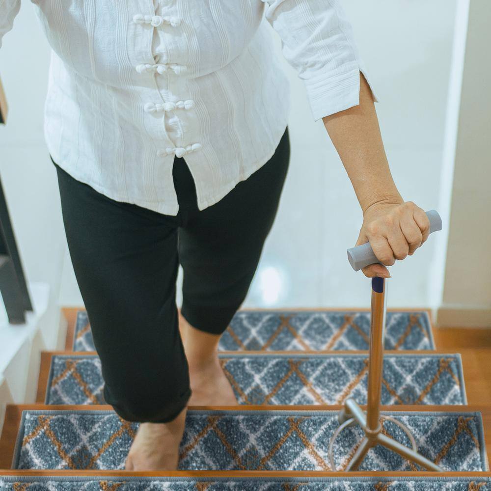 Teal and White Polypropylene Non-Slip Stair Treads, 13-Pack