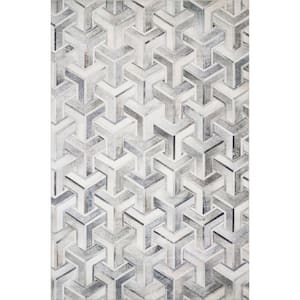 Maddox Silver/Ivory 5 ft. x 7 ft. 6 in. Contemporary 100% Polyester Area Rug