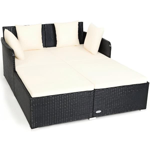 Clihome Wicker Rattan Spacious Outdoor Day Bed with White Upholstered Cushions and Pillows