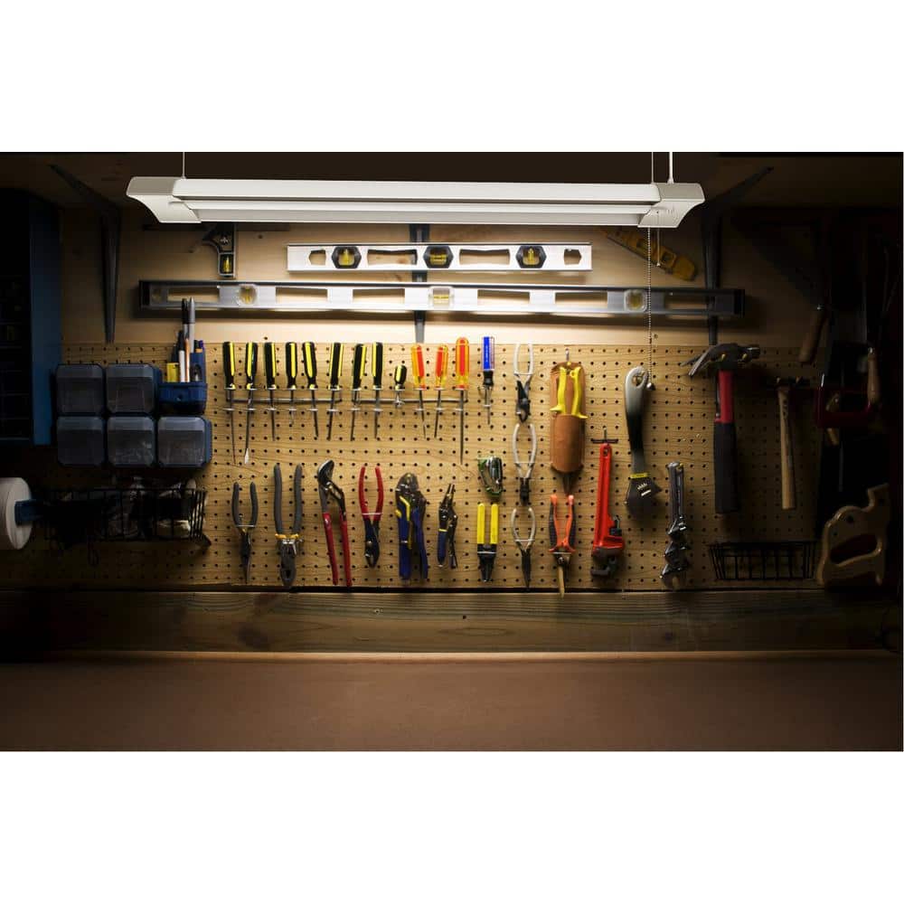 4ft Bright White Aluminum LED Shop Light