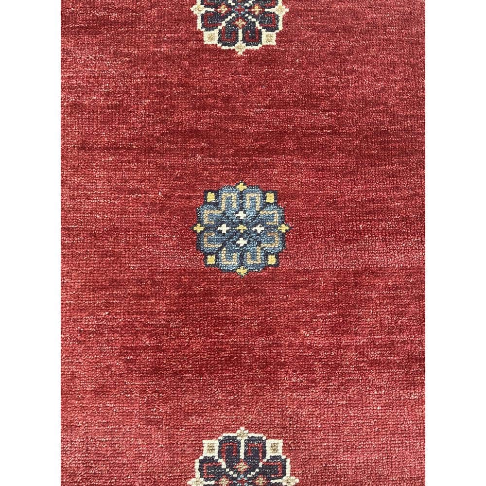 Traditional Hand-Knotted Wool Rug, 8' x 10', Stain-Resistant