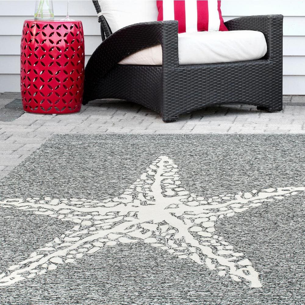 Reversible Gray Starfish Design Synthetic Area Rug