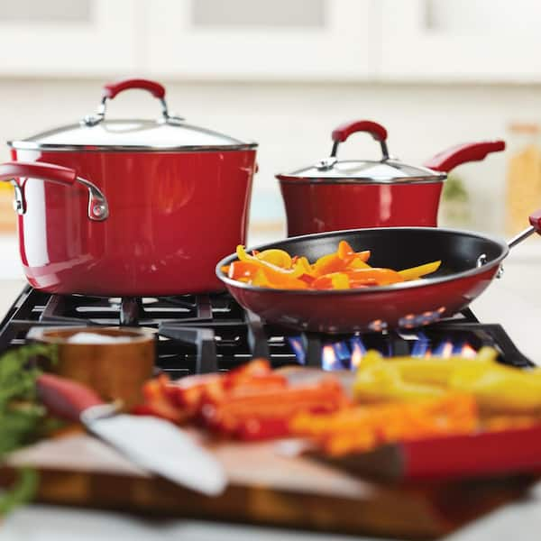 Classic Brights 3-Quart Covered Saucepan