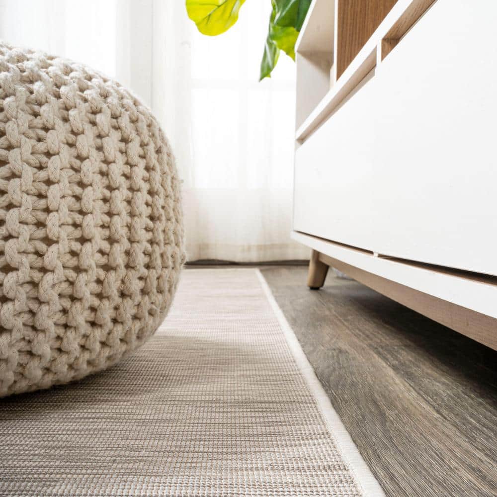Ethan Modern Flatweave Light Gray 9' x 12' Easy-Care Area Rug