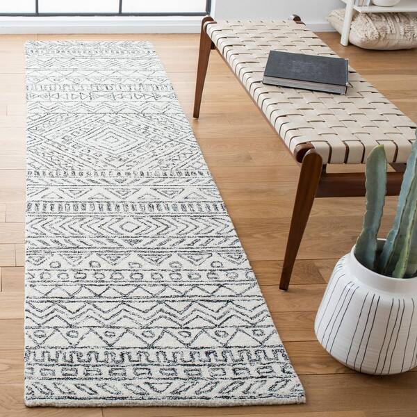 Aspen 2 ft. x 7 ft. Ivory/Black Tribal Runner Rug