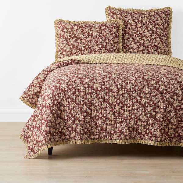 Company Cotton Suhana Reversible Ruffle Brick King/California King Cotton Quilt