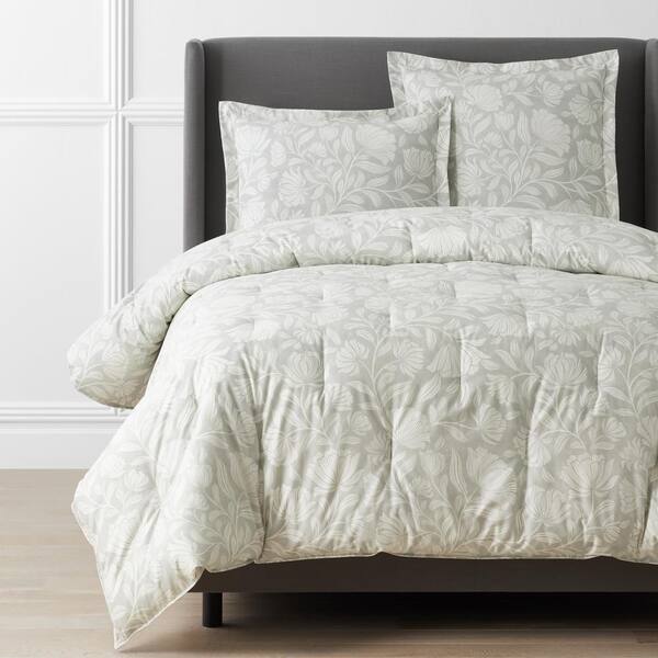 The Company Store Legends Hotel Maytime Wrinkle-Free Light Gray Twin/Twin XL Sateen Comforter
