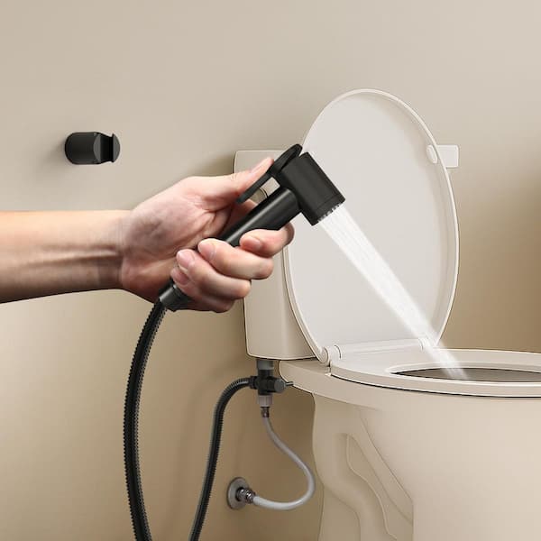 1 Handle Single Cold Bidet Faucet Space-Saving in Matte Black