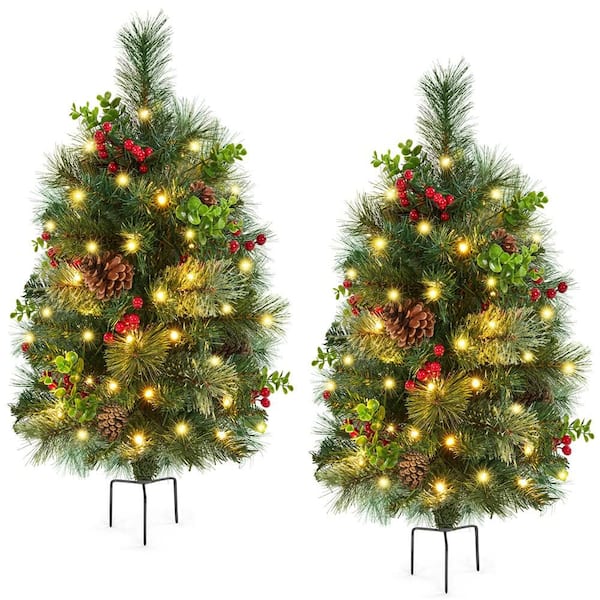 Battery-operated Artificial Christmas Tree with Stakes for Driveway