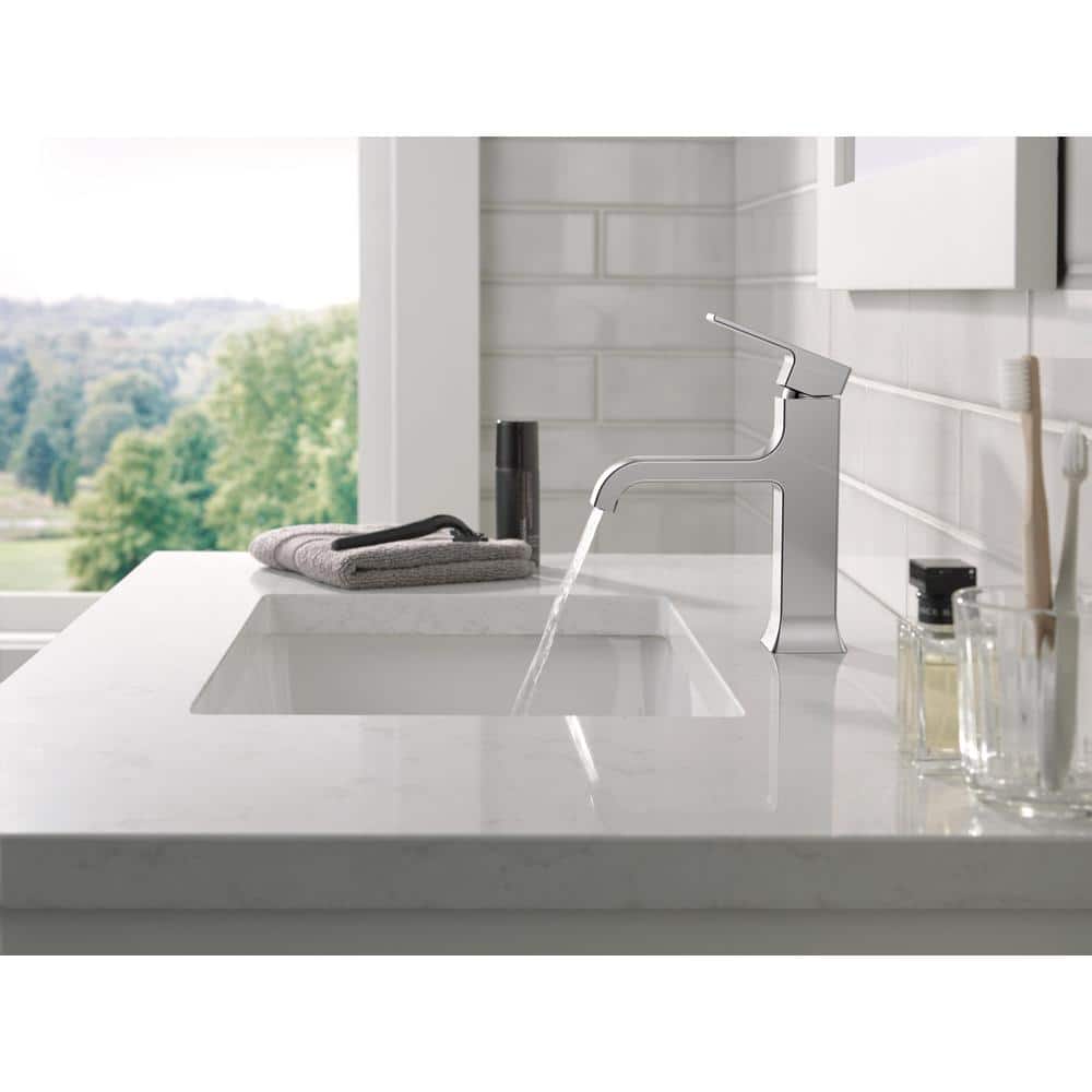 Velum Chrome Single Handle Curved Bathroom Faucet