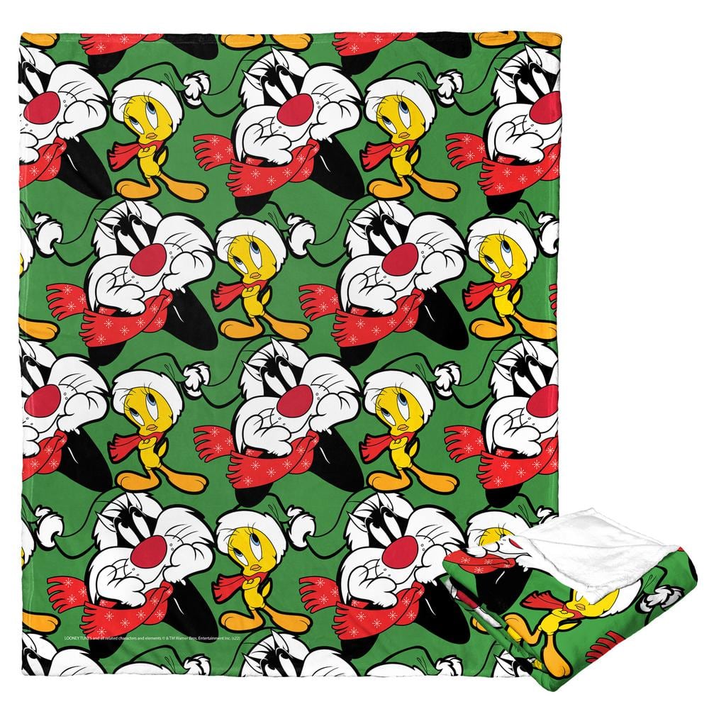 THE NORTHWEST GROUP Warner Bros. Looney Tunes Silk Touch Multi-Colored Throw Blanket Holiday Dreamers