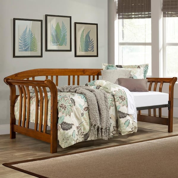 Hillsdale Furniture Dorchester Twin Daybed, Brown