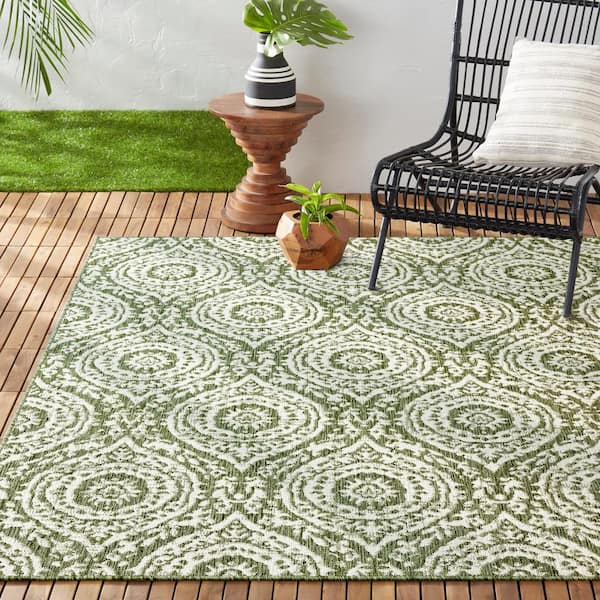 Patio Country Zoe Green/Ivory 5 ft. x 7 ft. Moroccan Damask Indoor/Outdoor Area Rug